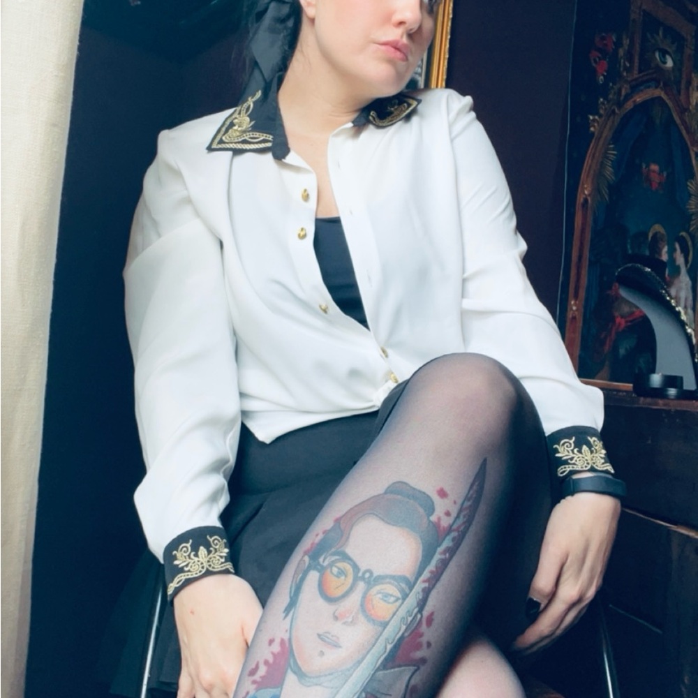 White Button-Up blouse with Black Embroidered Collar & Cuffs